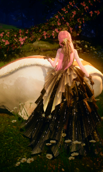 Lady Luna image