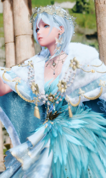 The Feathered Queen image
